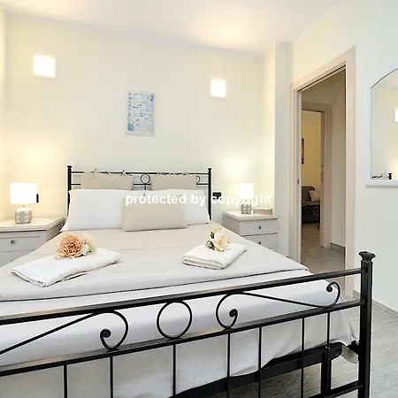 Luxury Penthouse Sea View كورنيجليا