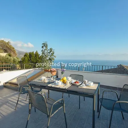 Luxury Penthouse Sea View *