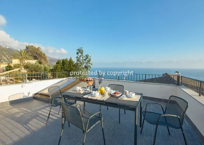 Luxury Penthouse Sea View *